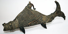 Load image into Gallery viewer, Old Dhokra bronze fish