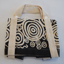 Load image into Gallery viewer, Fair trade folding shopping bag