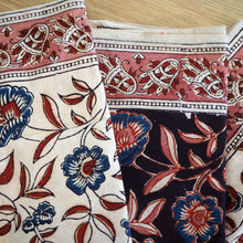 Load image into Gallery viewer, A set of four hand printed table napkins with natural dyes
