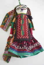 Load image into Gallery viewer, Handmade rag dolls from Hodka village