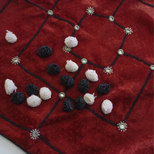 Load image into Gallery viewer, Hand made and fair trade game of Nav Kakri