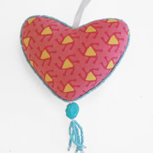 Load image into Gallery viewer, Beaded love hearts