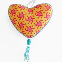 Load image into Gallery viewer, Beaded love hearts