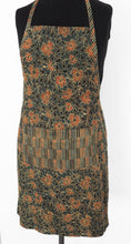 Load image into Gallery viewer, Double sided apron in hand printed cotton