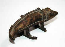 Load image into Gallery viewer, Old Dhokra bronze chameleon