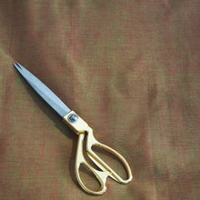 Load image into Gallery viewer, Hand woven red/green shot cotton fabric