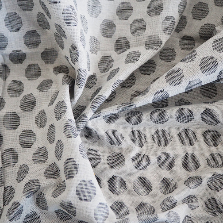Pre-washed grey/white jacquard cotton fabric  - 3.5 metres