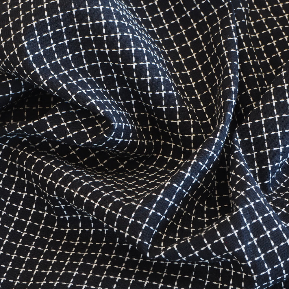 Pre-washed black and white jacquard cotton fabric