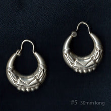 Load image into Gallery viewer, Handmade sterling silver earrings
