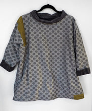 Load image into Gallery viewer, Reversible Grey on Grey tunic
