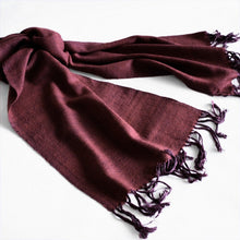 Load image into Gallery viewer, Hand spun pashmina scarf
